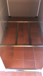 Lade das Bild in den Galerie-Viewer, Anbau-Gartenhaus aus beigem Harz, 3,55 m², inkl. Fundament-Kit - JOBU
