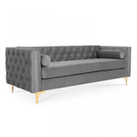 Lade das Bild in den Galerie-Viewer, 3-Sitzer-Sofa Edward aus Samt mit goldenen Füßen
